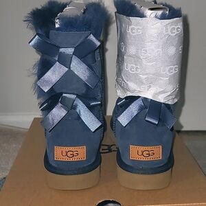 NWT Original woman ugg Bailey bow 2